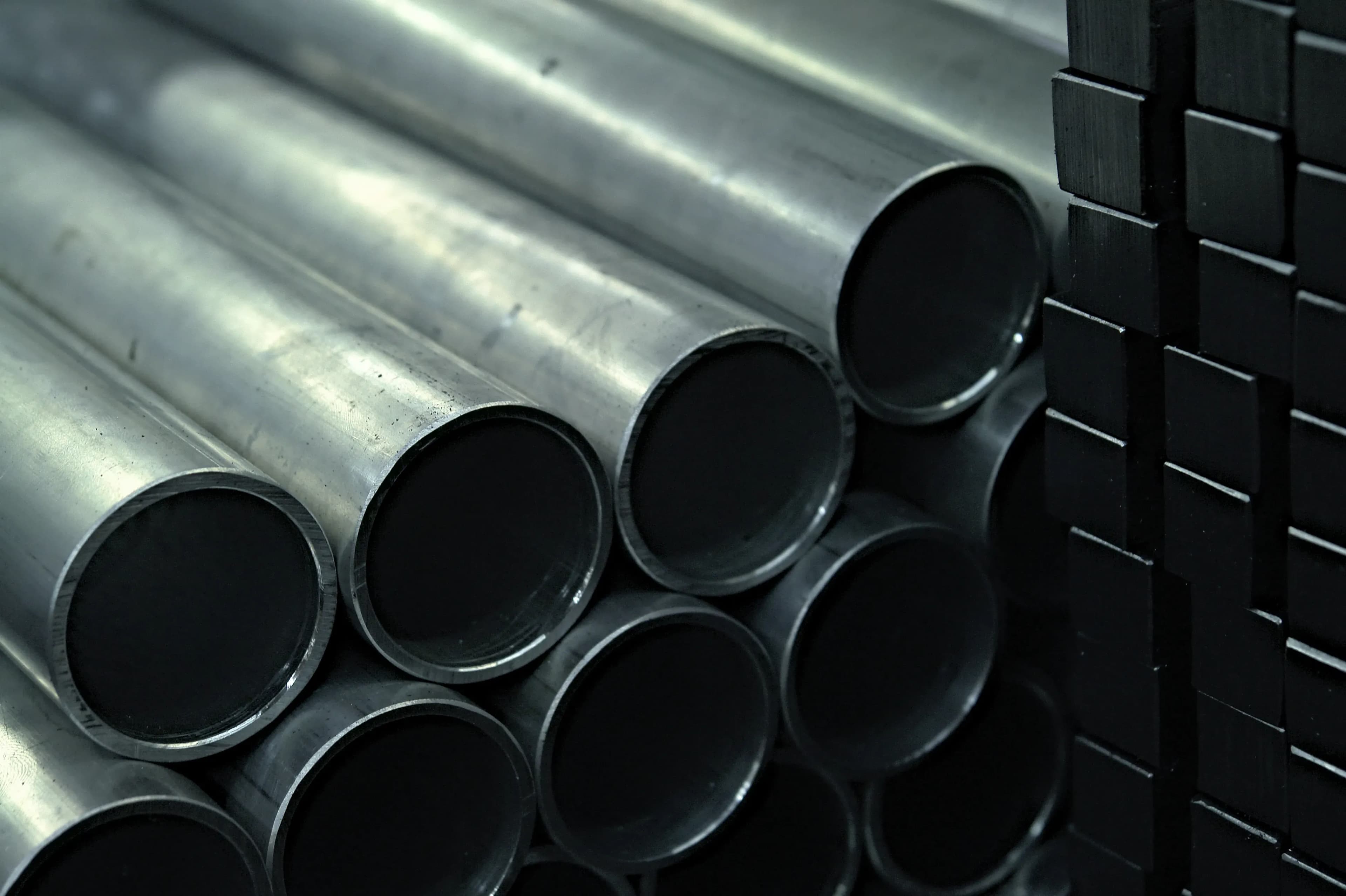 Rohre aus Stahl nach Maß online bestellen